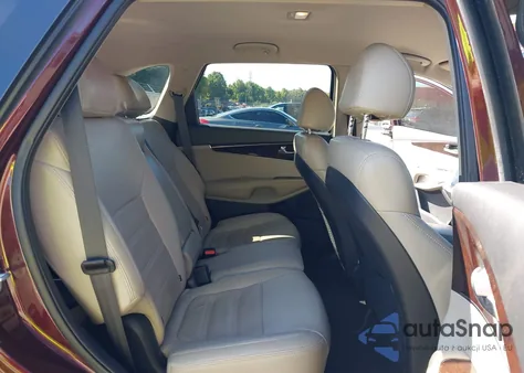 2018 Kia Sorento Lx/L z USA, uszkodzony, nr VIN 5XYPG4A37JG407013